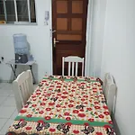 Conjugado Dividido Em Quarto E Sala