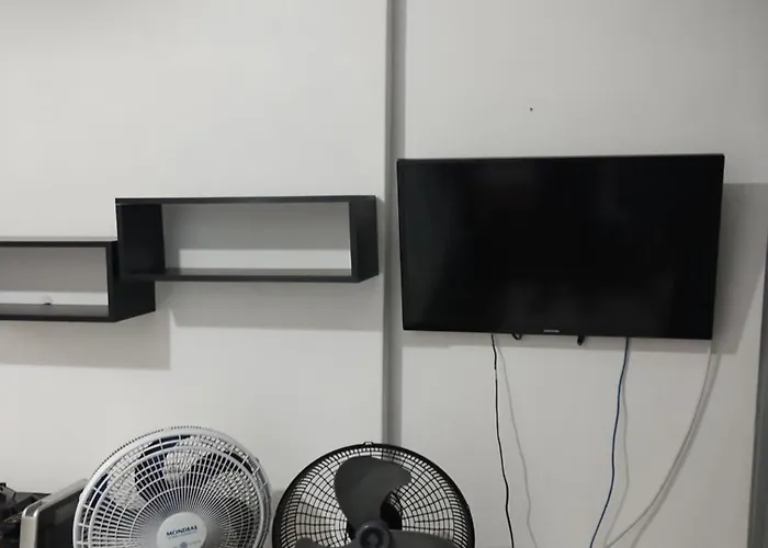 Conjugado Dividido Em Quarto E Sala